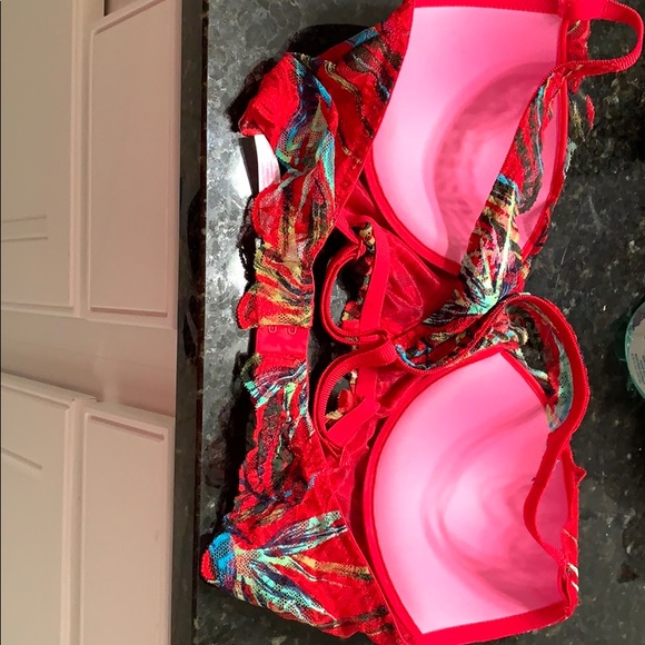 Pink Bra - Picture 4 of 8